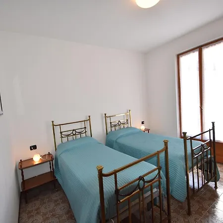 Spacious Retreat In Cannero *