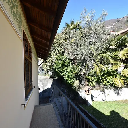 Spacious Retreat In Cannero *