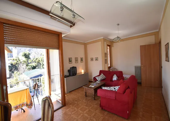 Spacious Retreat In Cannero 펜션 카네로 리비에라