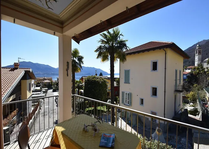 Spacious Retreat In Cannero Semesterbostad