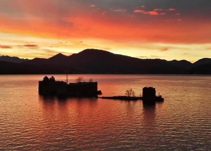 Spacious Retreat In Cannero 펜션 카네로 리비에라