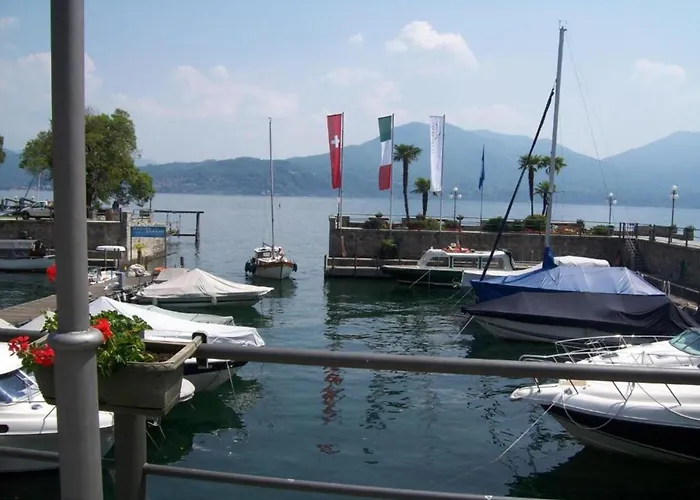 Spacious Retreat In Cannero * 카네로 리비에라