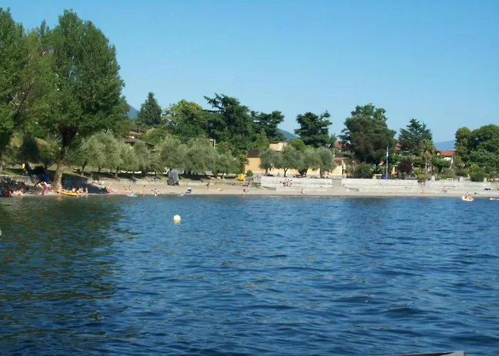 Semesterbostad Spacious Retreat In Cannero *