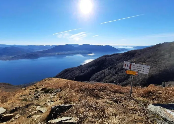 펜션 Spacious Retreat In Cannero