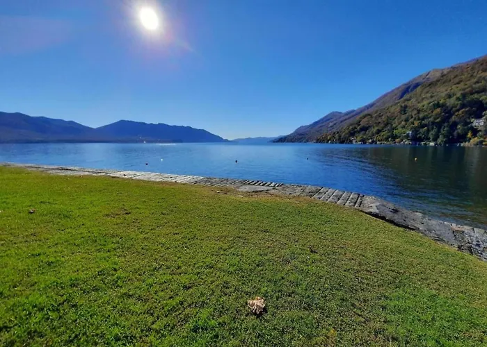 Spacious Retreat In Cannero